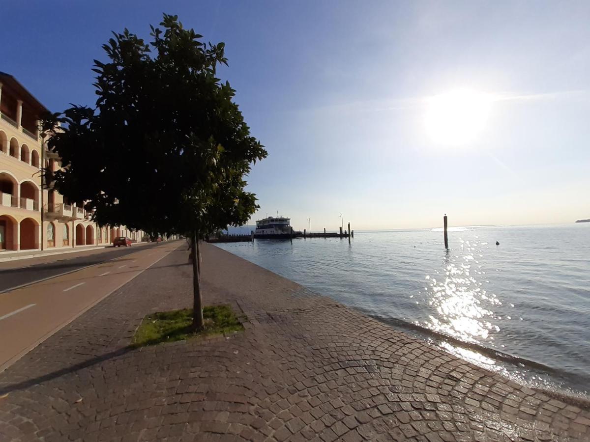 Appartamento Lido 'With Parking Space Included' Тосколано-Мадерно Екстер'єр фото