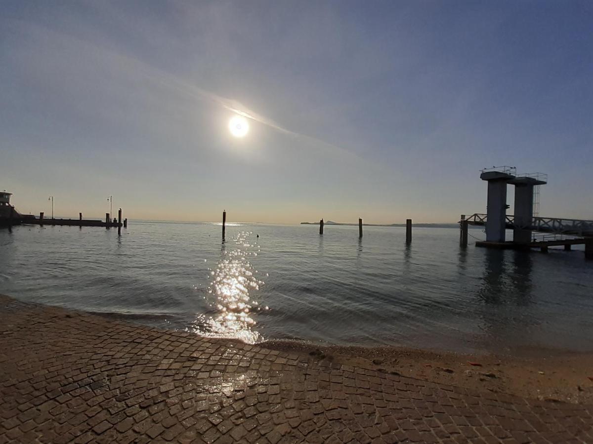 Appartamento Lido 'With Parking Space Included' Тосколано-Мадерно Екстер'єр фото