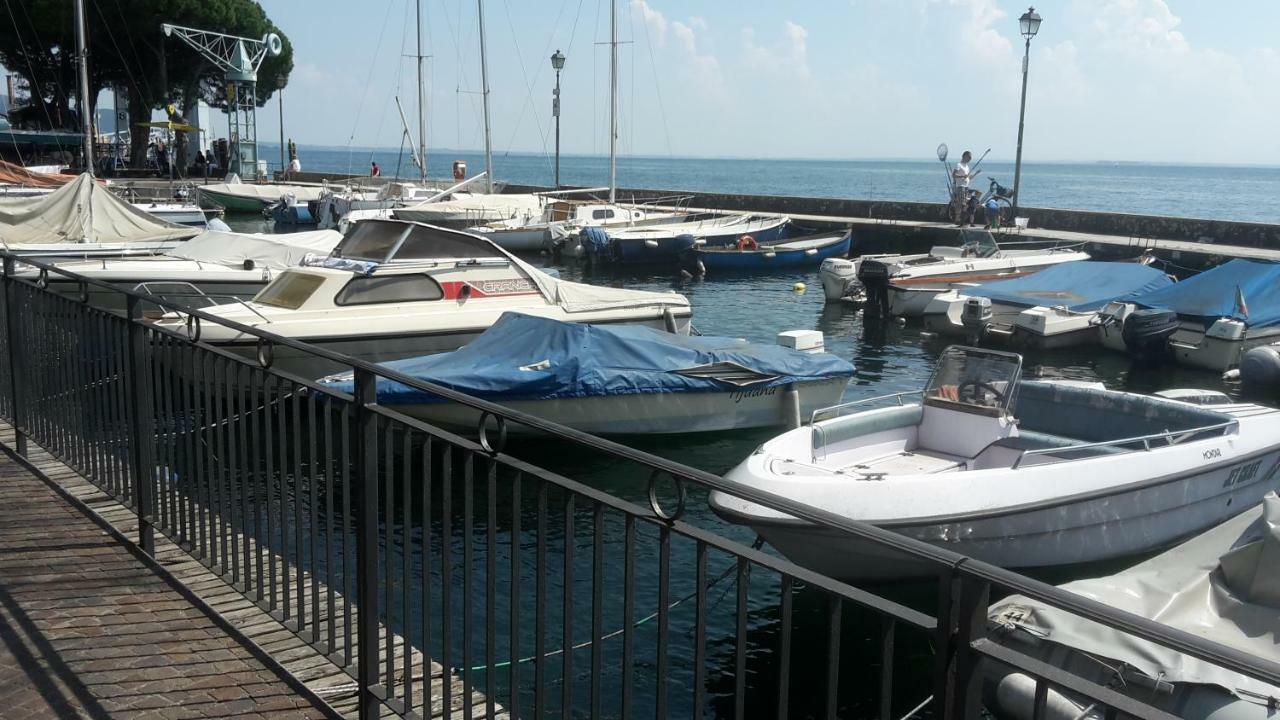 Appartamento Lido 'With Parking Space Included' Тосколано-Мадерно Екстер'єр фото